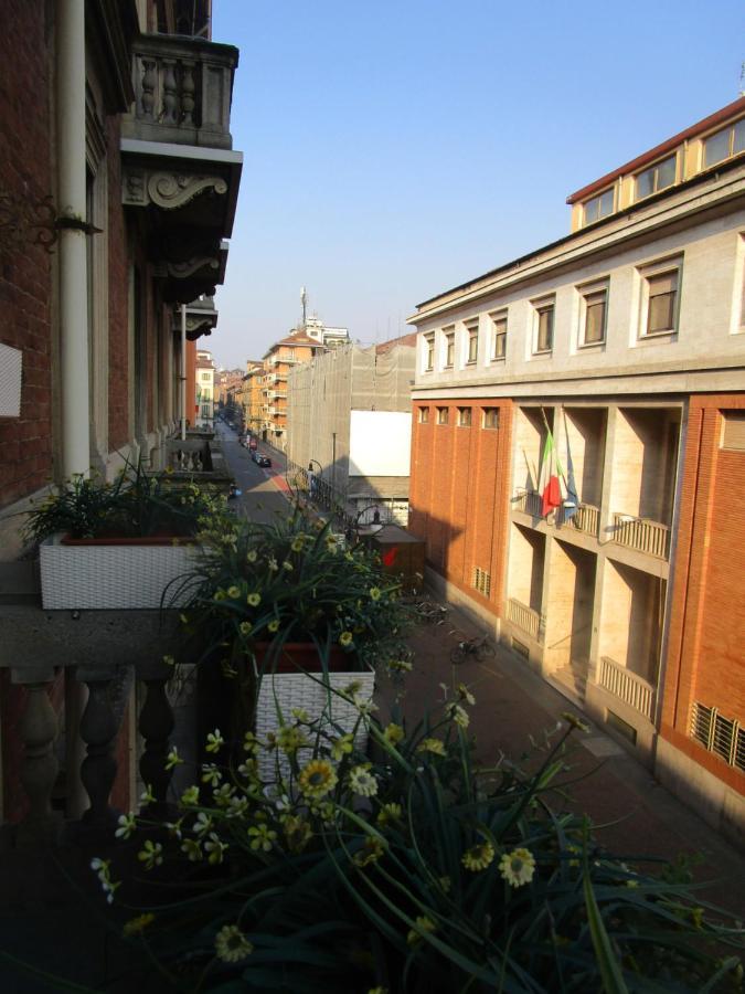 In The Center ,Under The Mole Antonelliana Apartment Turin Exterior photo
